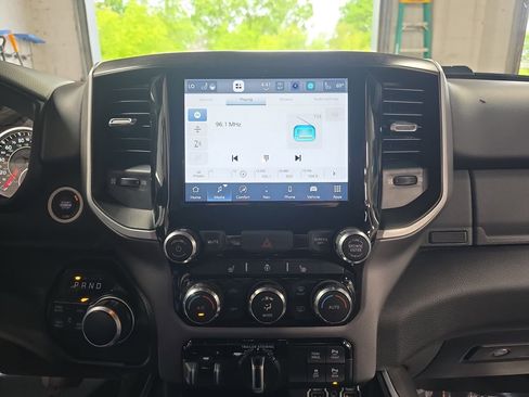 Used 2022 RAM 1500 Big Horn AWD/4WD image 19