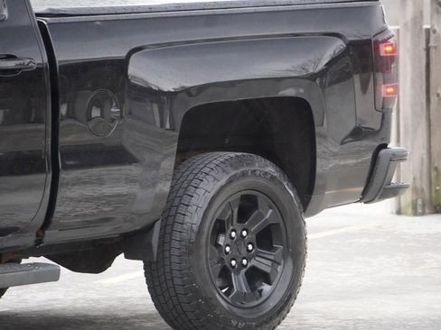 Used 2016 Chevrolet Silverado 1500 LT w/ Midnight Edition AWD/4WD image 39