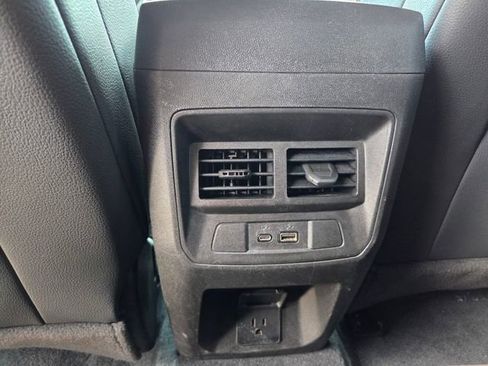 Used 2024 GMC Canyon Denali AWD/4WD image 13