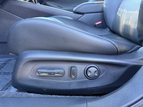 Used 2025 Honda Accord EX-L image 10