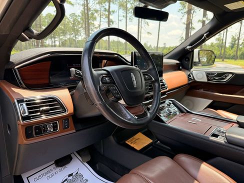 Used 2023 Lincoln Navigator L Reserve w/ Equipment Group 201A AWD/4WD image 14