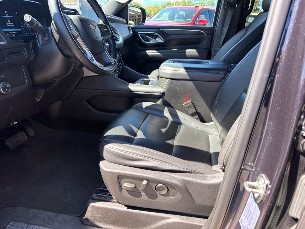 Used 2024 Chevrolet Tahoe LT AWD/4WD image 13