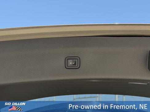Used 2020 Buick Enclave Premium AWD/4WD image 6
