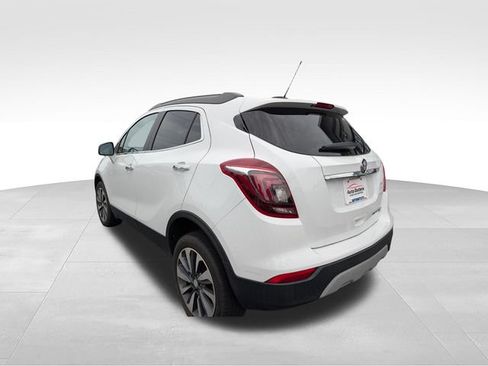 Used 2022 Buick Encore Preferred AWD/4WD image 5