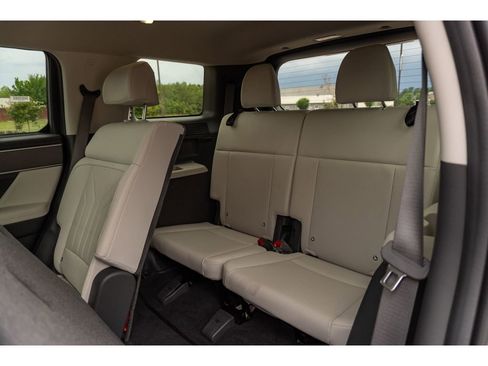 Used 2026 Hyundai Santa Fe SEL FWD image 15