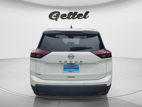 Used 2024 Nissan Rogue S FWD image 8
