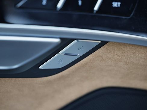 New 2026 Audi A8 L 3.0T AWD/4WD image 16