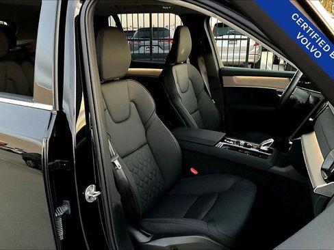 Certified 2025 Volvo XC90 B6 Plus image 10