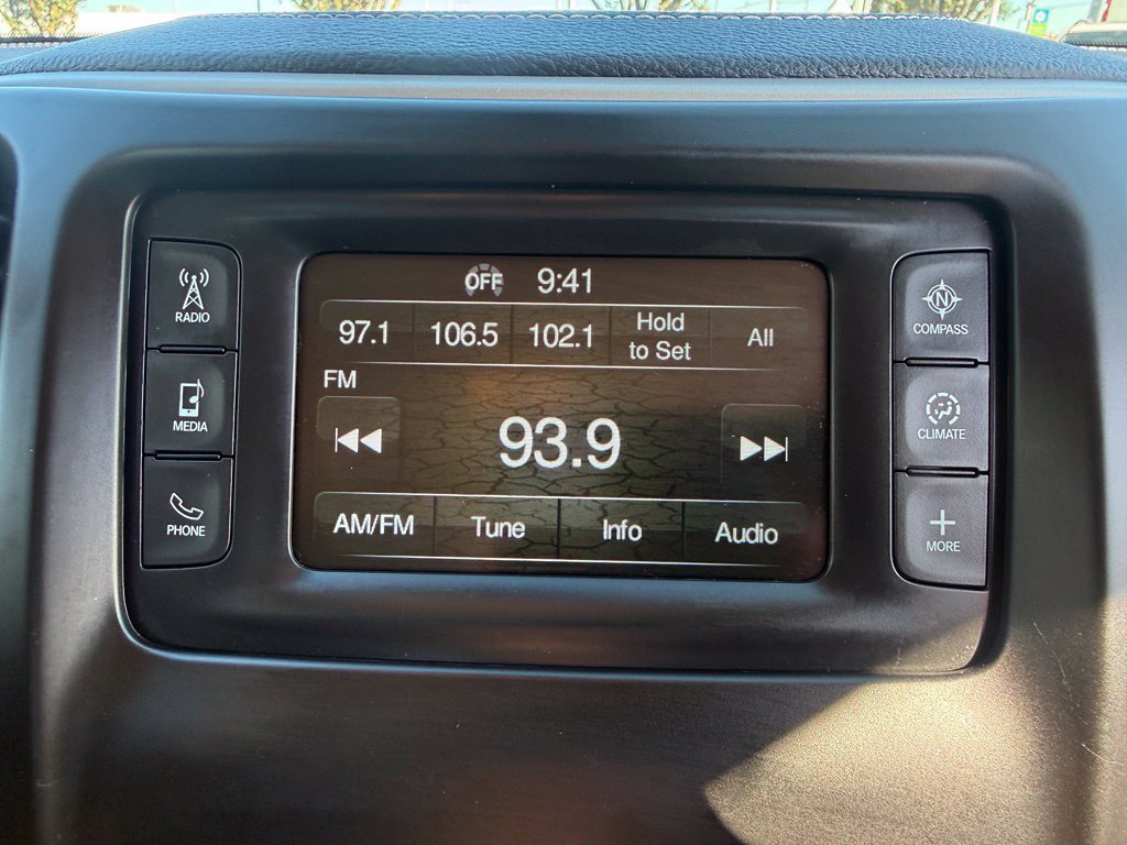 Used 2018 Jeep Cherokee Latitude w/ Safety Group AWD/4WD image 63