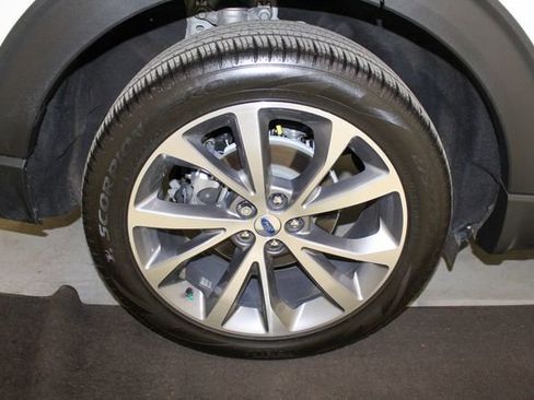 Used 2025 Ford Explorer Platinum w/ Ultimate Package image 20