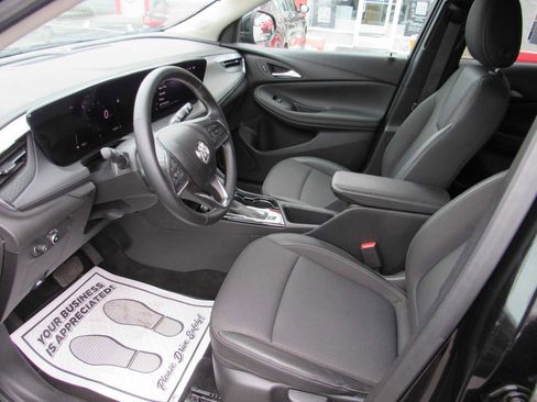 Used 2025 Buick Encore GX Preferred image 13