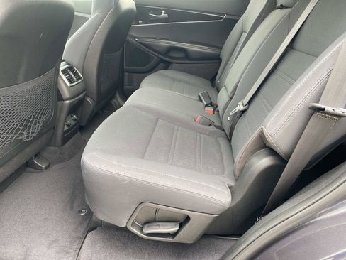 Used 2018 Kia Sorento AWD image 14
