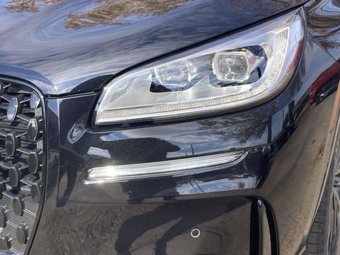 New 2026 Lincoln Corsair Reserve w/ Jet Appearance Package image 11