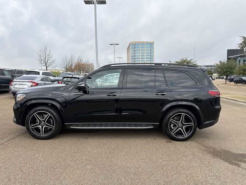 Used 2023 Mercedes-Benz GLS 450 4MATIC image 2
