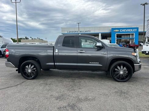 Used 2021 Toyota Tundra SR5 w/ SR5 Upgrade Package RWD image 2