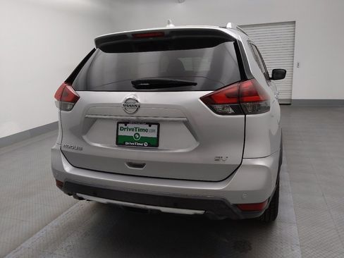 Used 2019 Nissan Rogue SV image 7