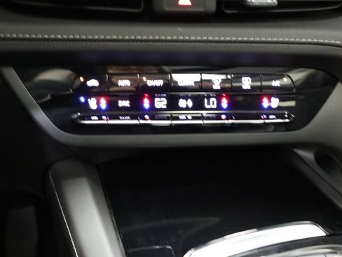 Certified 2023 Buick Envision Avenir AWD/4WD image 7