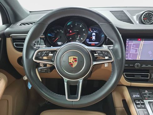 Certified 2021 Porsche Macan AWD/4WD image 13