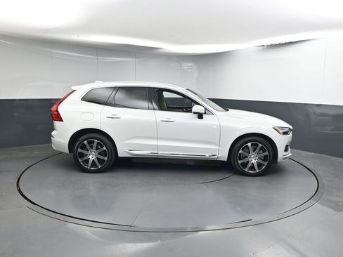 Used 2020 Volvo XC60 T5 Inscription w/ Protection Package image 25