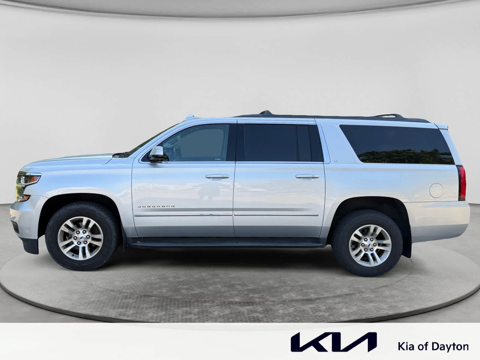 Used 2017 Chevrolet Suburban LT AWD/4WD image 8