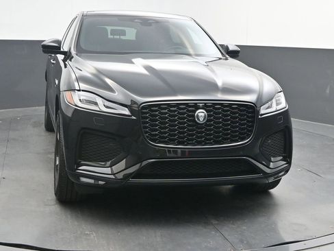 Certified 2026 Jaguar F-PACE R-Dynamic S image 2
