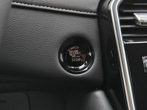 Used 2025 Nissan Armada SL w/ Captain's Chari Seat Package RWD image 11