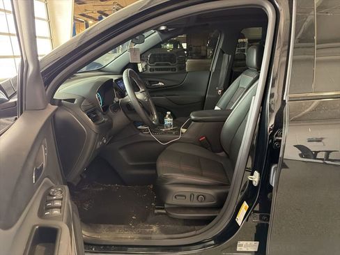 Used 2023 Chevrolet Equinox RS image 6