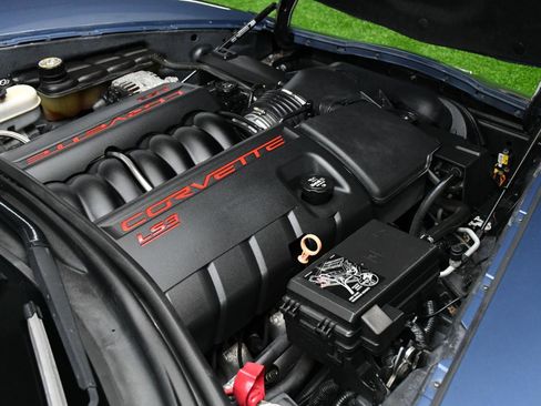Used 2011 Chevrolet Corvette Grand Sport w/ Preferred Equipment Group RWD image 14