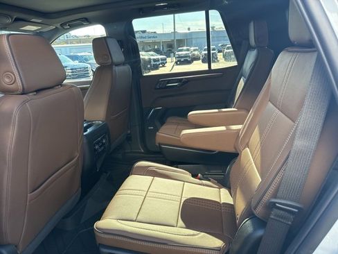 New 2026 Chevrolet Tahoe High Country image 12