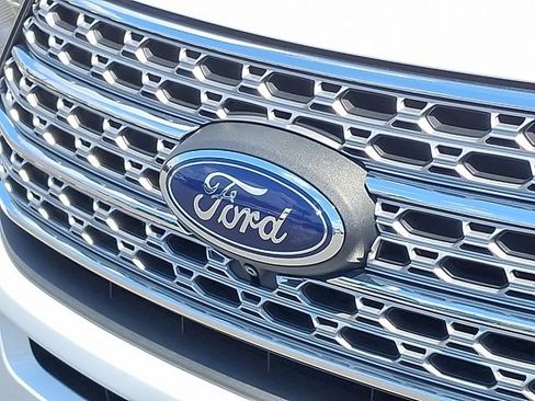 Certified 2024 Ford Explorer Limited w/ Limited Technology Package RWD image 30