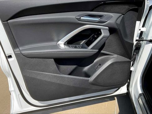New 2025 Audi Q5 Premium w/ Convenience Package image 10