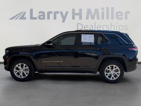 Used 2023 Jeep Grand Cherokee Limited RWD image 2