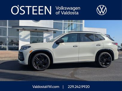New 2026 Volkswagen Tiguan SE R-Line