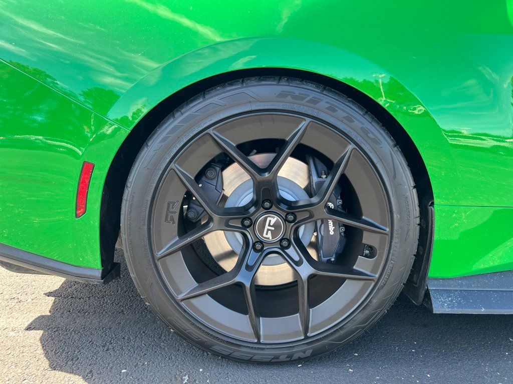 Used 2025 Ford Mustang GT w/ GT Performance Package RWD image 10