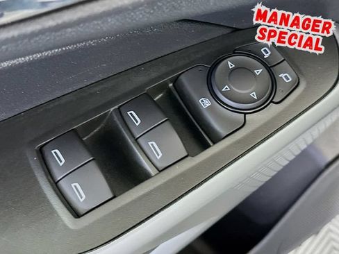 Used 2025 Chevrolet Trax LS FWD image 19