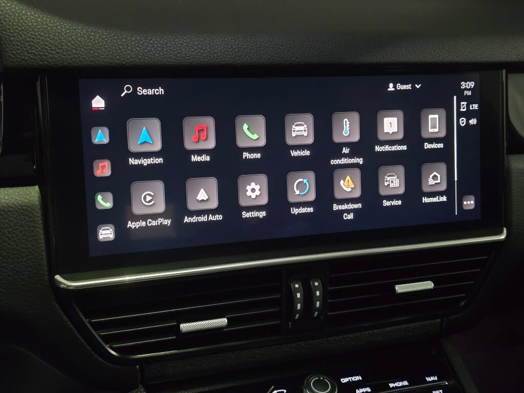 Certified 2023 Porsche Cayenne Platinum Edition AWD/4WD image 16