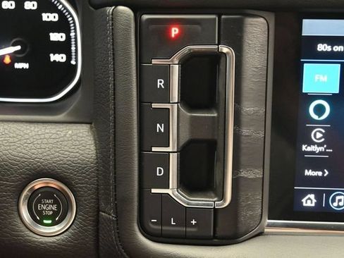 Used 2021 GMC Yukon Denali w/ Denali Ultimate Package AWD/4WD image 13