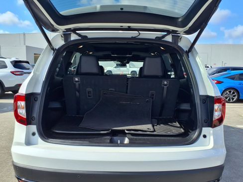 Certified 2022 Honda Pilot Black Edition image 21