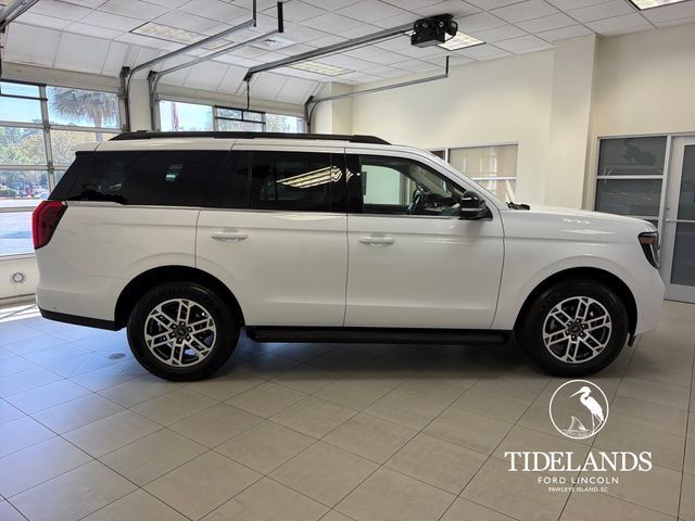 Certified 2025 Ford Expedition Active RWD image 10