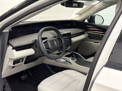 New 2026 Lincoln Nautilus Premier image 15