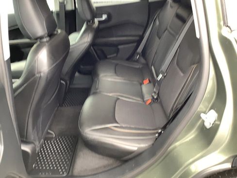 Certified 2018 Jeep Compass Latitude w/ Cold Weather Group image 8