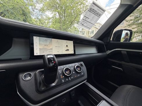 Used 2020 Land Rover Defender 110 AWD/4WD image 36