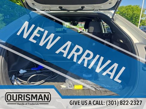 Used 2024 Subaru Solterra AWD/4WD image 12