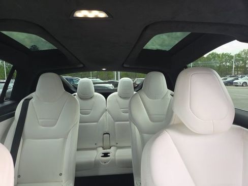 Used 2017 Tesla Model X P100D image 8