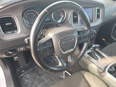 Used 2023 Dodge Charger SXT RWD image 5