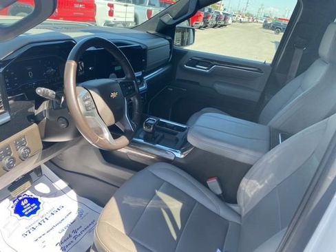 Used 2023 Chevrolet Silverado 1500 LTZ w/ LTZ Premium Package image 16