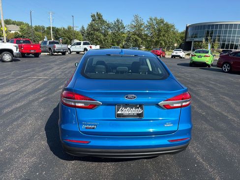 Used 2020 Ford Fusion SE FWD image 4
