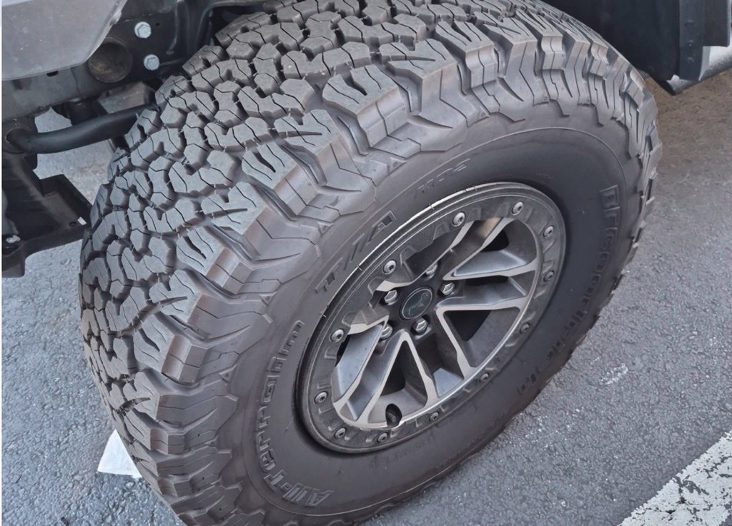 Used 2026 Jeep Wrangler Unlimited Sport AWD/4WD image 4