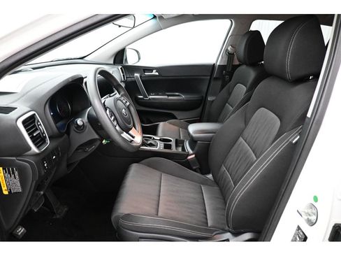 Used 2022 Kia Sportage LX AWD/4WD image 12