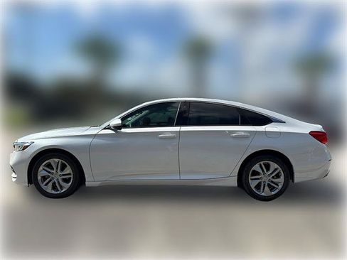 Used 2019 Honda Accord LX image 4